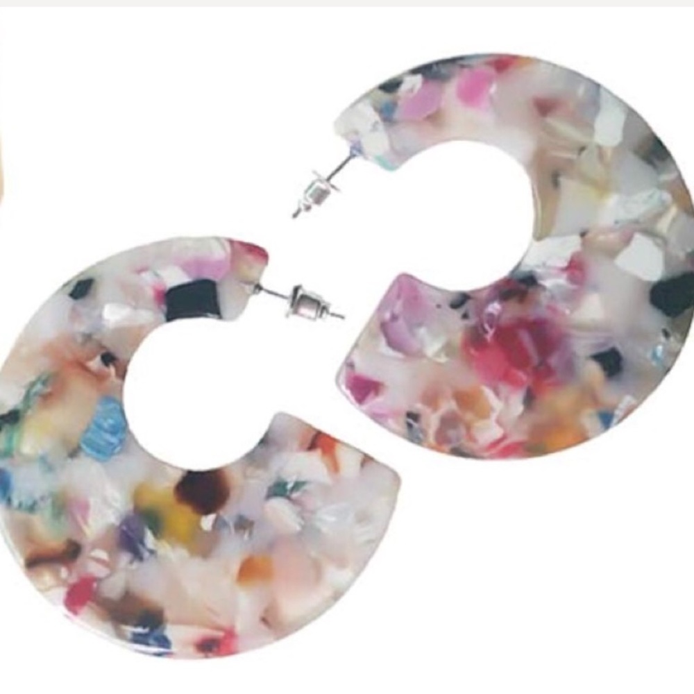 💌 Multicolored Acrylic C Hoops